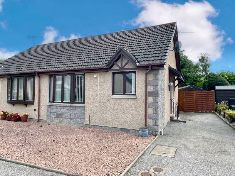 2 bed bungalow for sale in Leslie Crescent, Alford AB33, £152,500