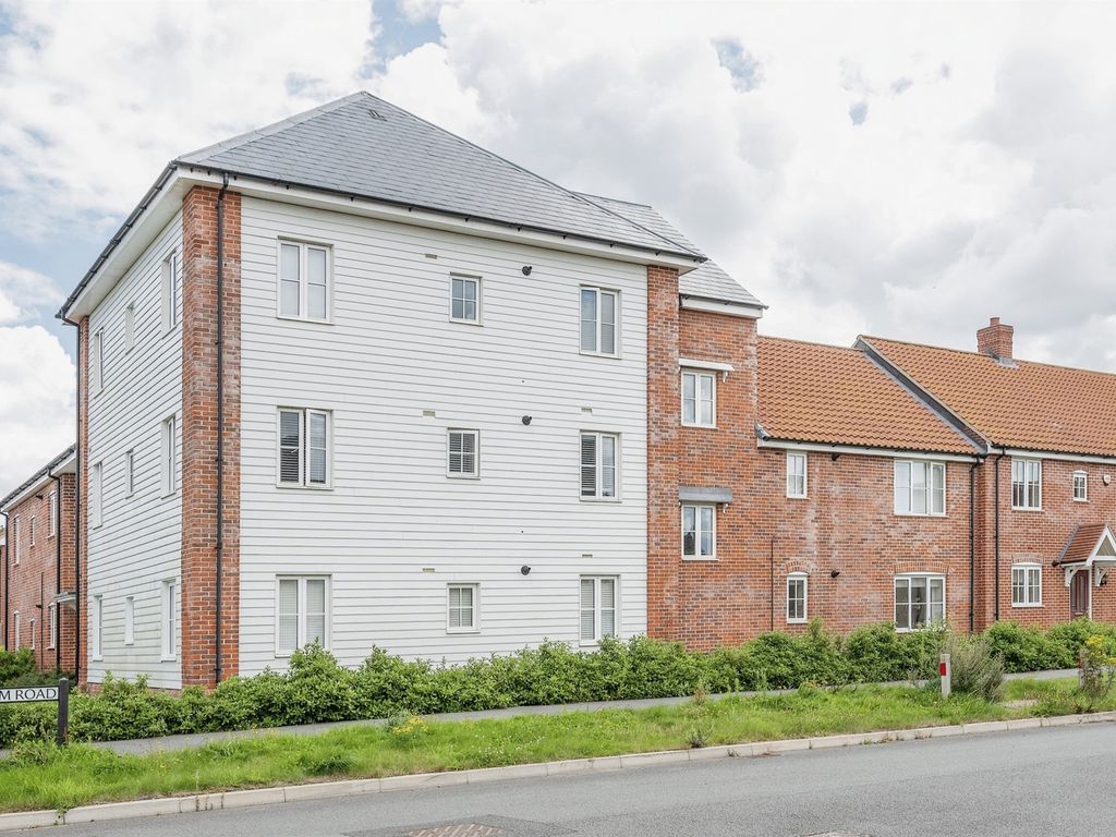 1 bed flat for sale in Smedley Close, North Walsham NR28, £145,000