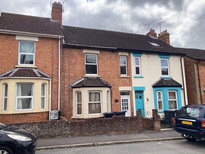 3 bed terraced house for sale in Orchard Street, Yeovil BA20, £180,000