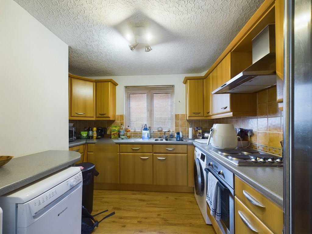 2 bed flat for sale in Pennine View Close, Carlisle CA1, £99,000