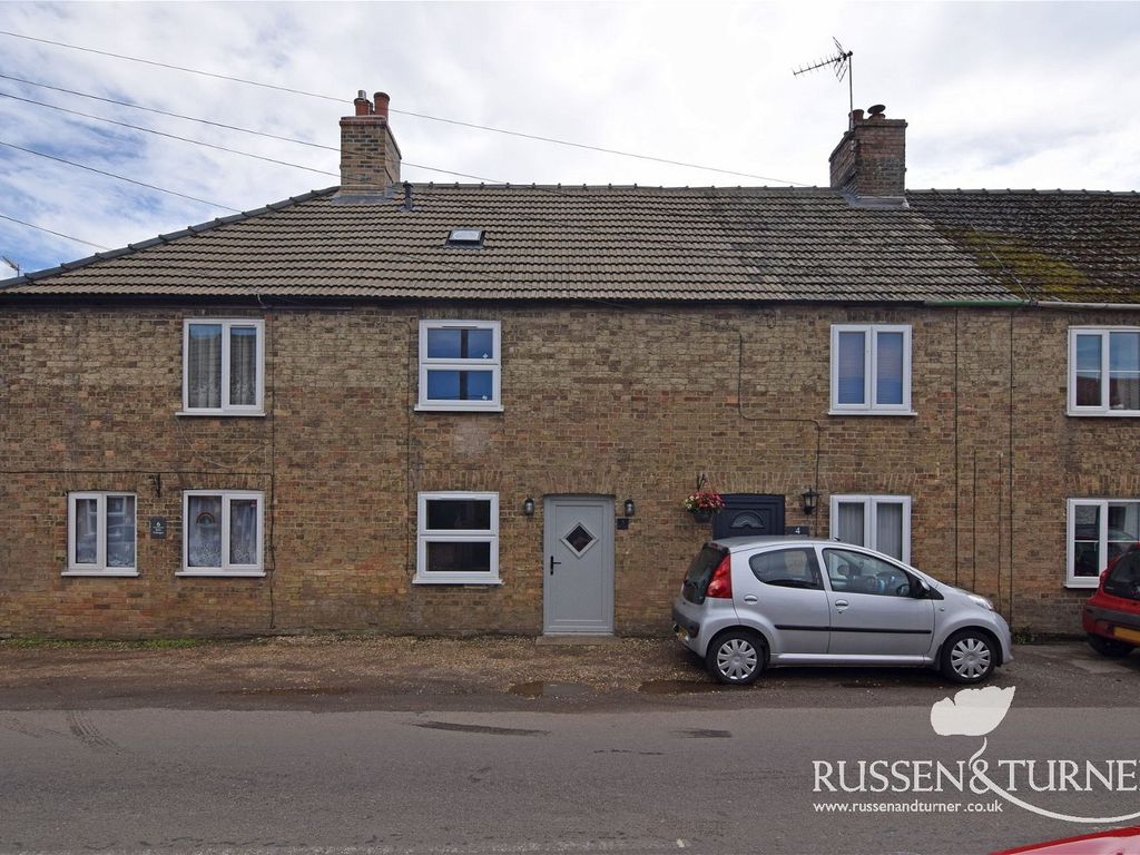 2 bed terraced house for sale in Castle Road, Wormegay, King