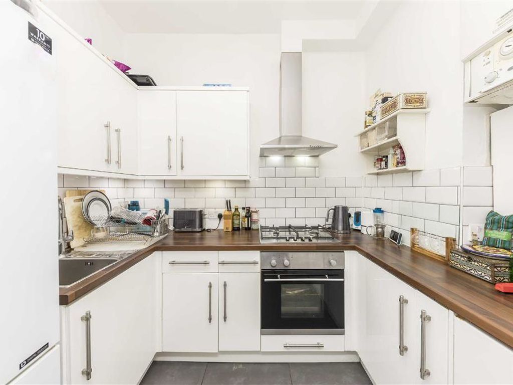 1 bed flat for sale in Alpha Road, London SE14, £325,000