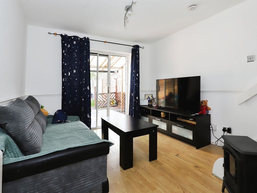 2 bed semi-detached house for sale in Langsett Road, Wolverhampton WV10, £135,000