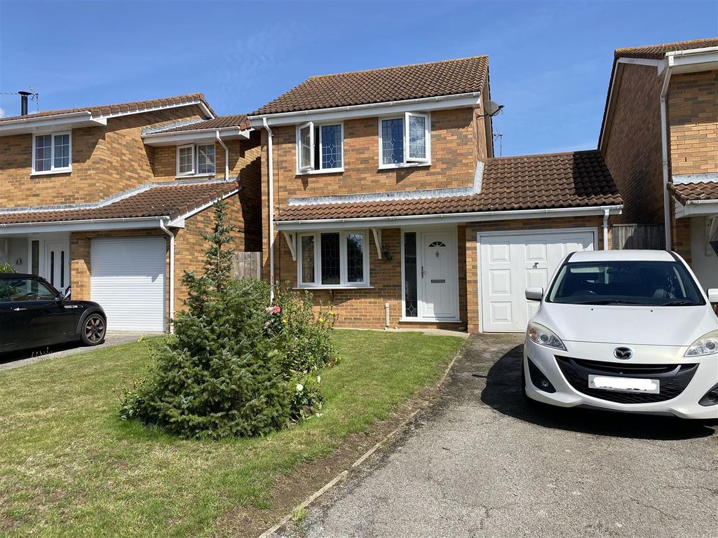 3 bed detached house for sale in Blake Avenue, Shotley Gate, Ipswich IP9, £255,000