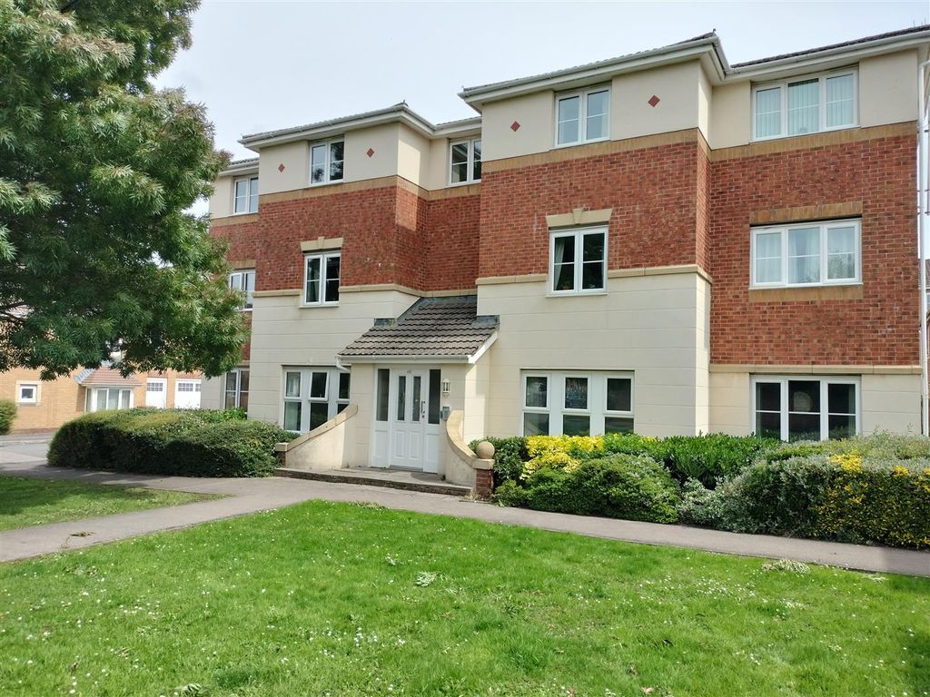2 bed flat for sale in Flat C, Small Meadow Court, Caerphilly CF83, £123,000