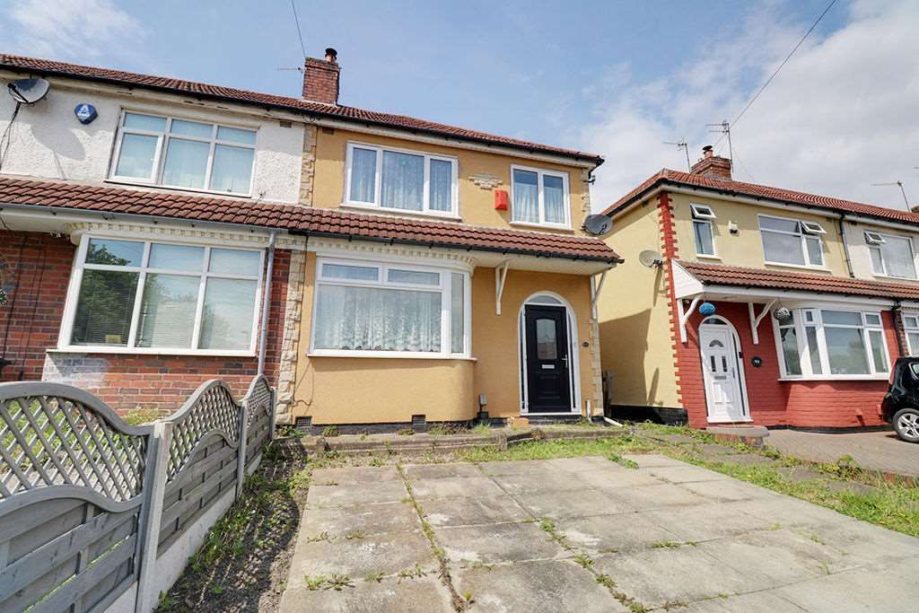 3 bed end terrace house for sale in Saltwells Road, Netherton, Dudley DY2, £208,000