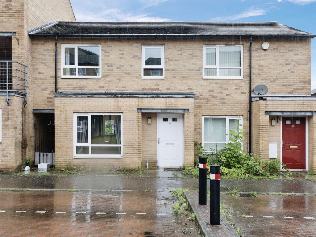 3 bed town house for sale in Park Grange Rise, Sheffield S2, £130,000