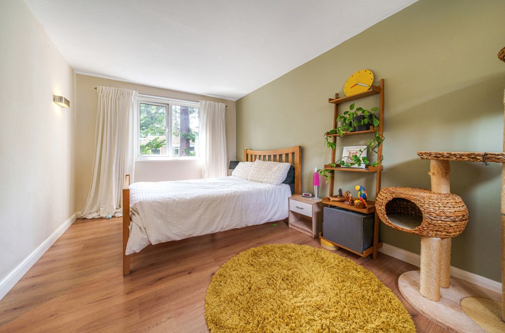 1 bed maisonette for sale in Bucklebury, Bracknell, Berkshire RG12, £210,000