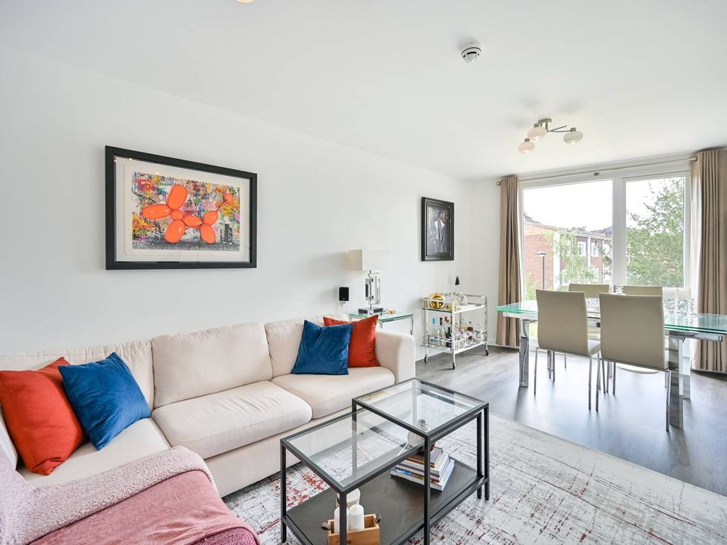 2 bed flat for sale in Kidwells Close, Maidenhead SL6, £280,000