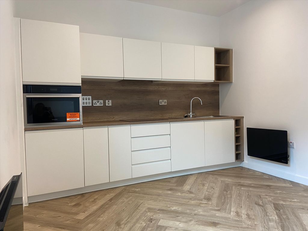 1 bed flat for sale in Broad Street, Bristol BS1, £270,000