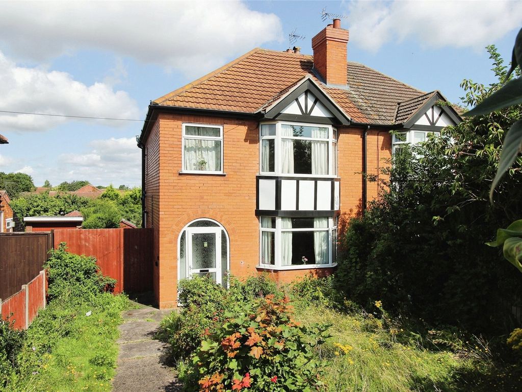 3 bed semi-detached house for sale in Bunkers Hill, Lincoln, Lincolnshire LN2, £195,000