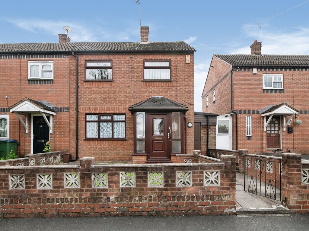 2 bed end terrace house for sale in Wordsworth Street, West Bromwich B71, £160,000