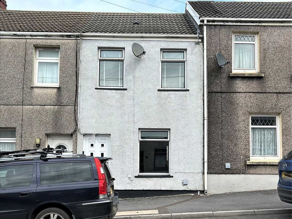 3 bed terraced house for sale in High Street, Tumble, Llanelli SA14, £129,950