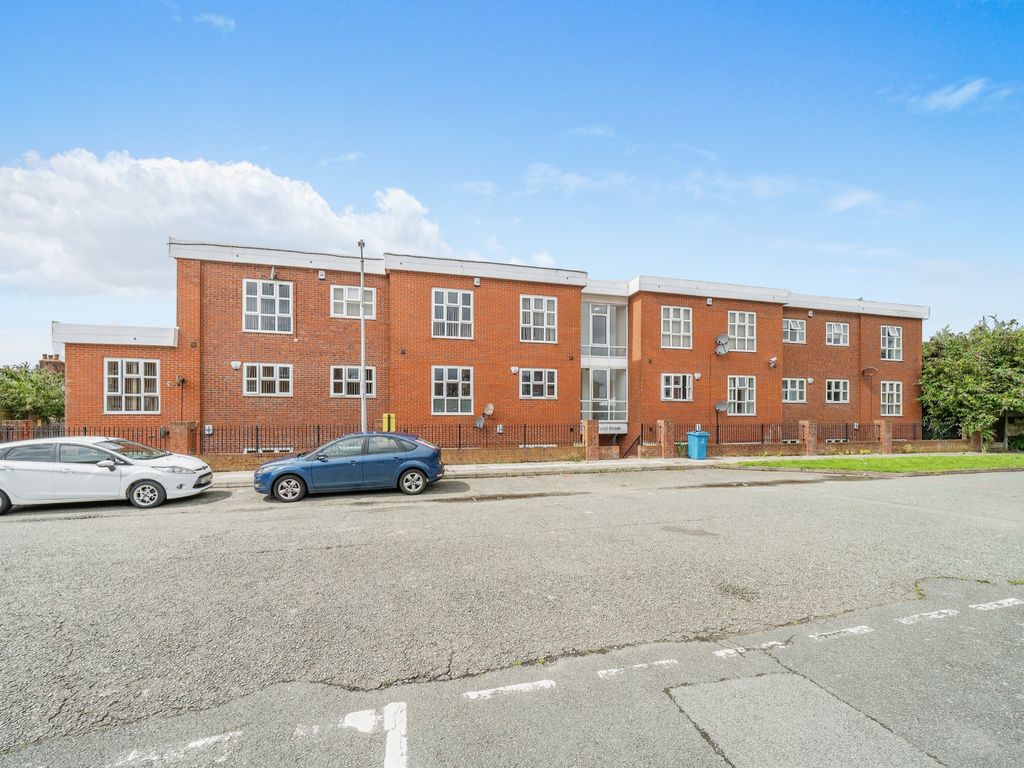 2 bed flat for sale in Caryl Street, Liverpool, Merseyside L8, £105,000