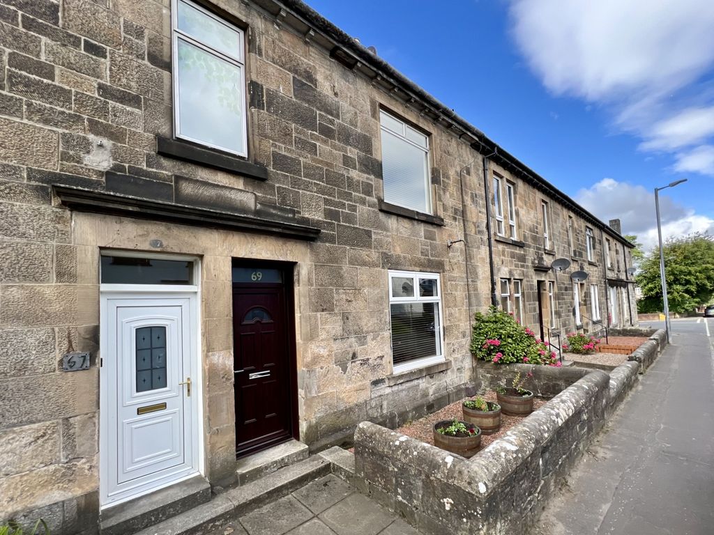 1 bed flat for sale in Kings Road, Beith KA15, £59,995