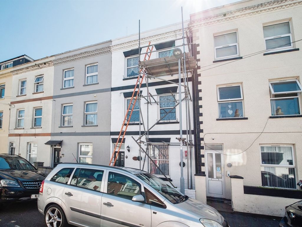 5 bed terraced house for sale in Walpole Street, Weymouth DT4, £270,000
