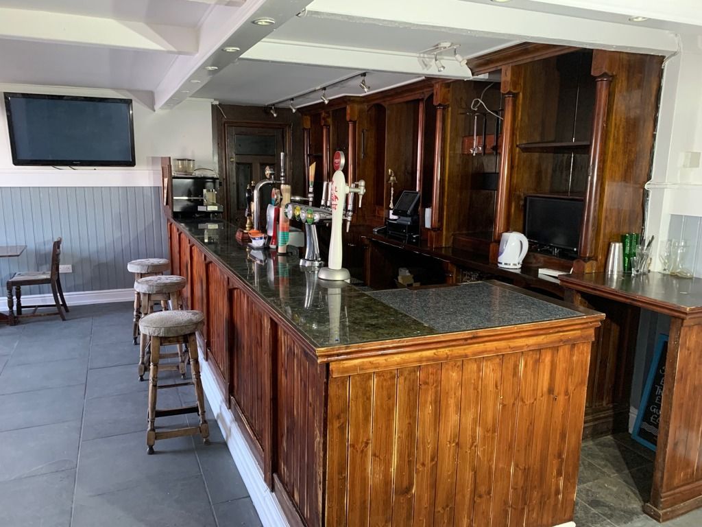 Pub/bar for sale in St Michael's Mount Inn, Fore Street, Barripper, Camborne, Cornwall TR14, £15,000