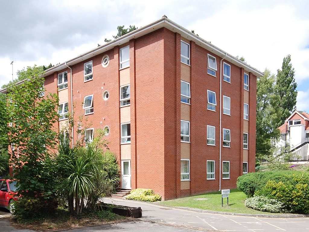 1 bed flat for sale in Old Station Drive, Leckhampton, Cheltenham GL53, £150,000