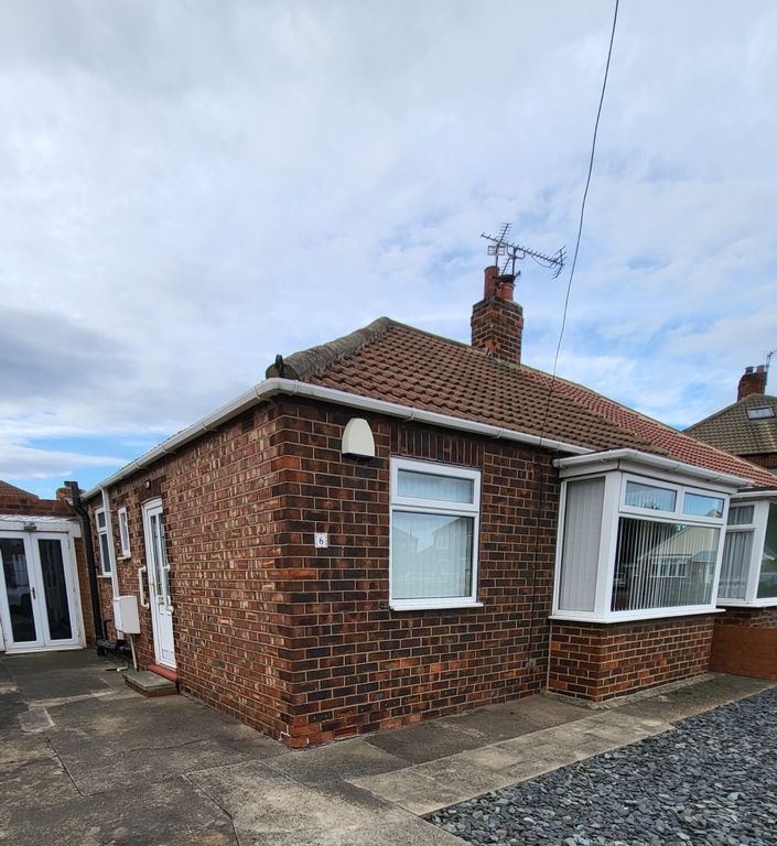 2 bed bungalow for sale in Runswick Avenue, Redcar TS10, £140,000