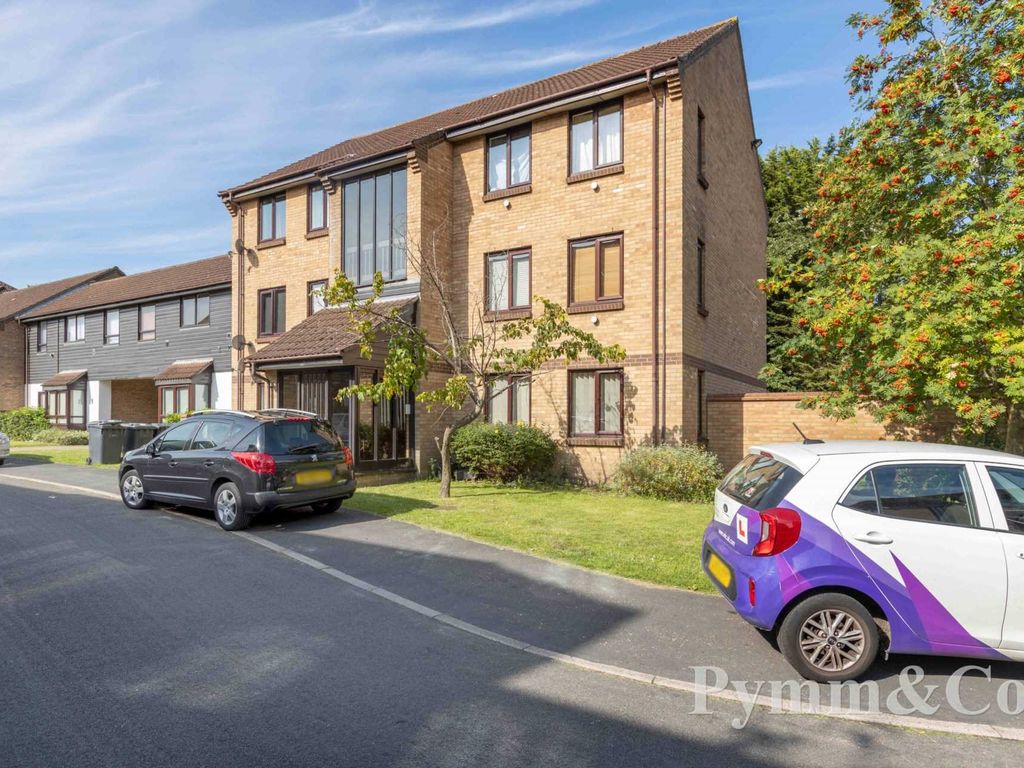 2 bed flat for sale in Dalrymple Way, Norwich NR6, £130,000