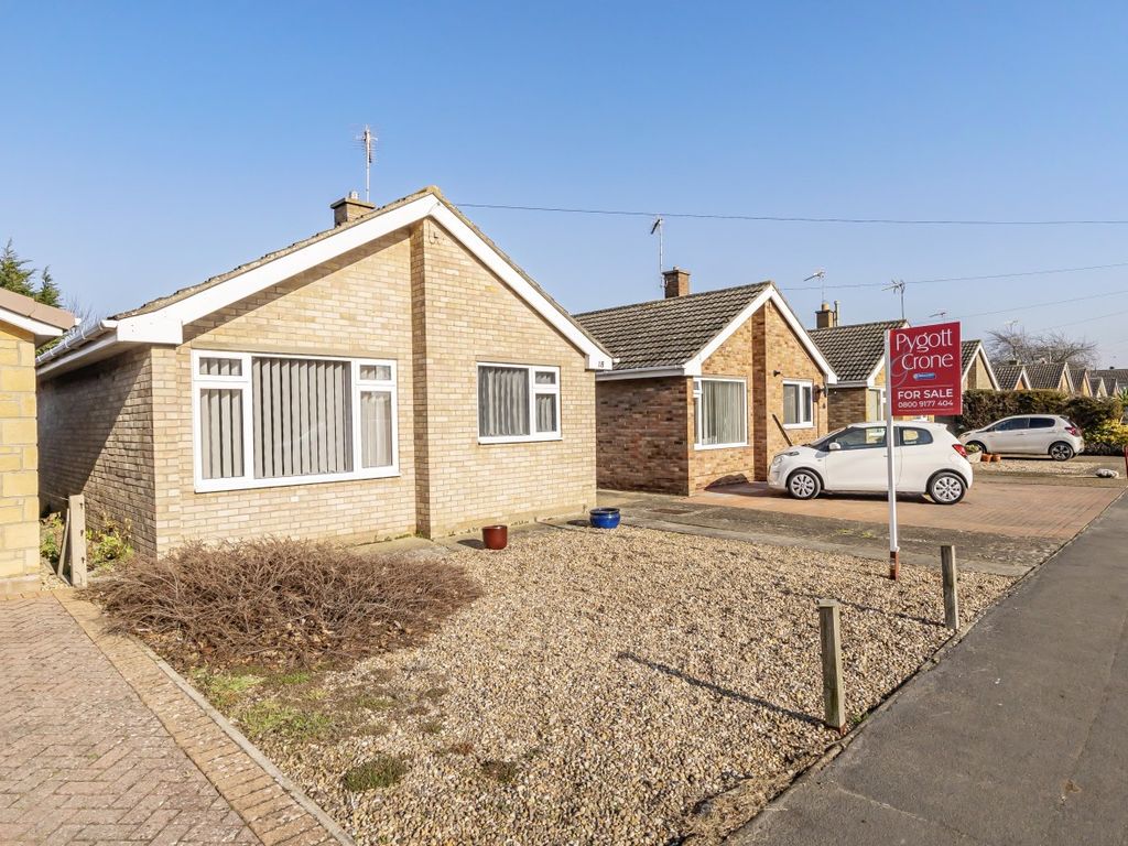 2 bed bungalow for sale in Stephens Way, Sleaford, Lincolnshire NG34, £179,950