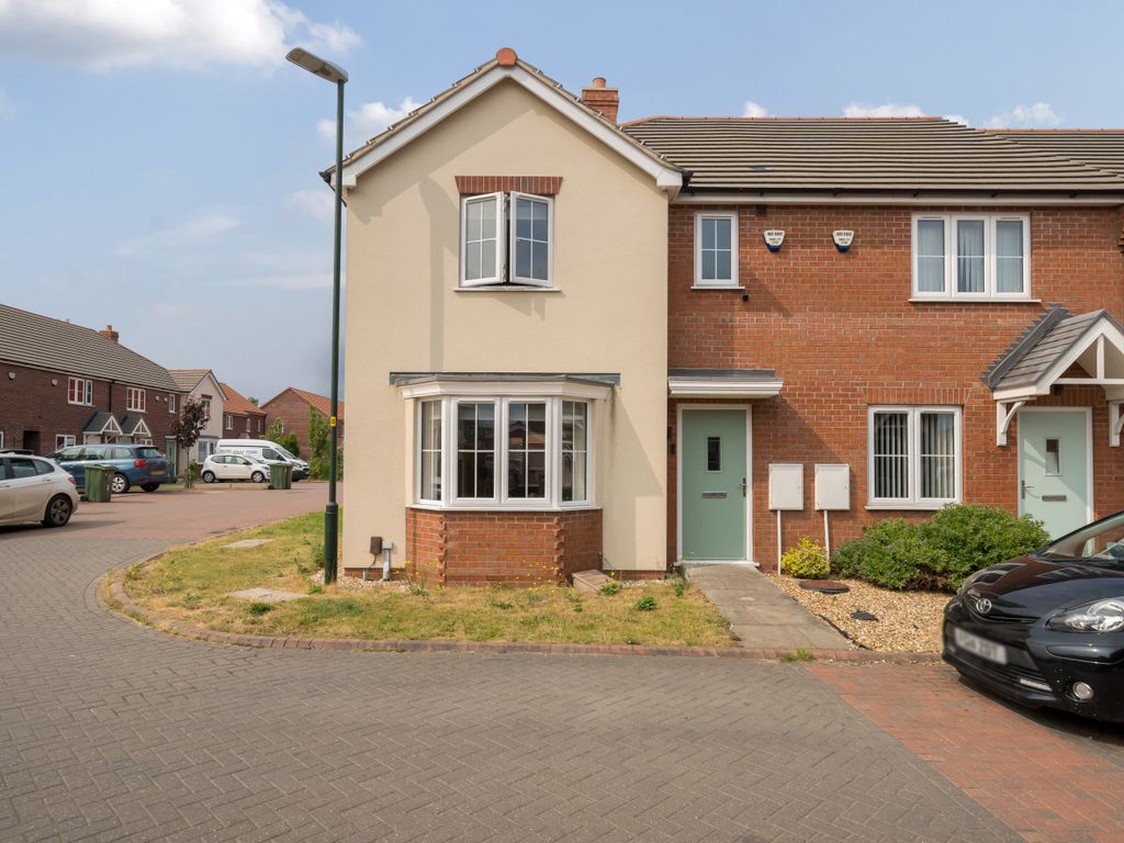 3 bed end terrace house for sale in Gervase Holles Way, Grimsby, Lincolnshire DN33, £179,950