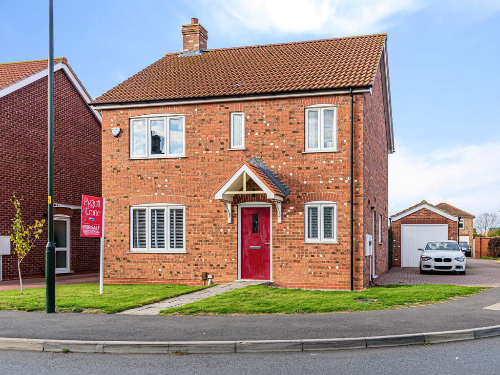 4 bed detached house for sale in Bellflower Road, Scartho DN33, £269,950