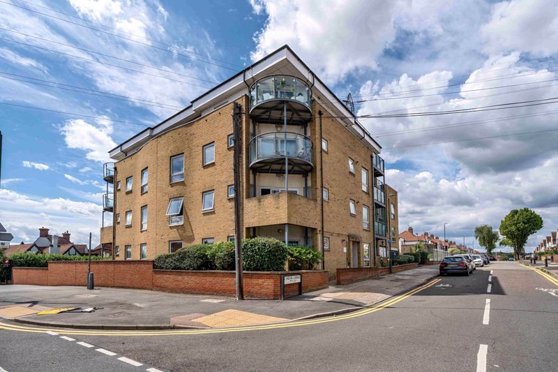 1 bed flat for sale in Lyndon Avenue, Sidcup DA15, £220,000