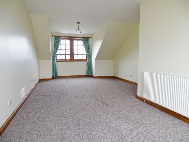 2 bed flat for sale in Kirk Wynd, Clackmannan FK10, £69,000