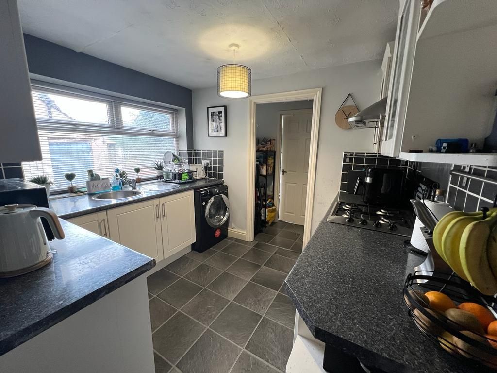 2 bed end terrace house for sale in Lawrence Street, Stourbridge DY9, £180,000