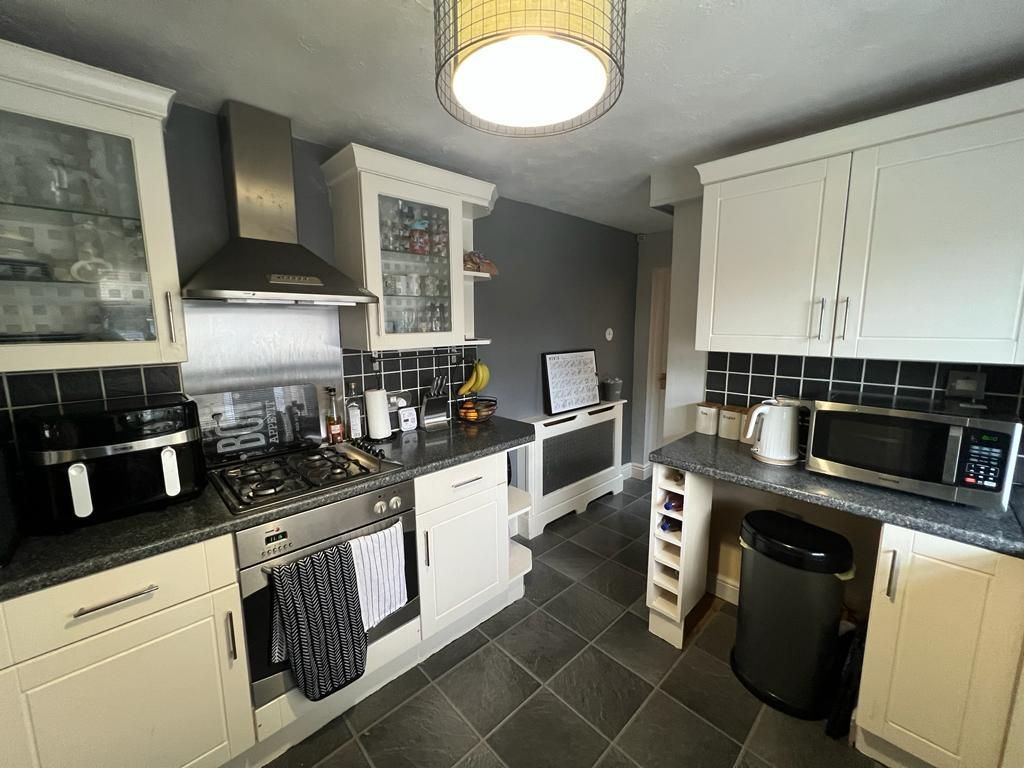 2 bed end terrace house for sale in Lawrence Street, Stourbridge DY9, £180,000