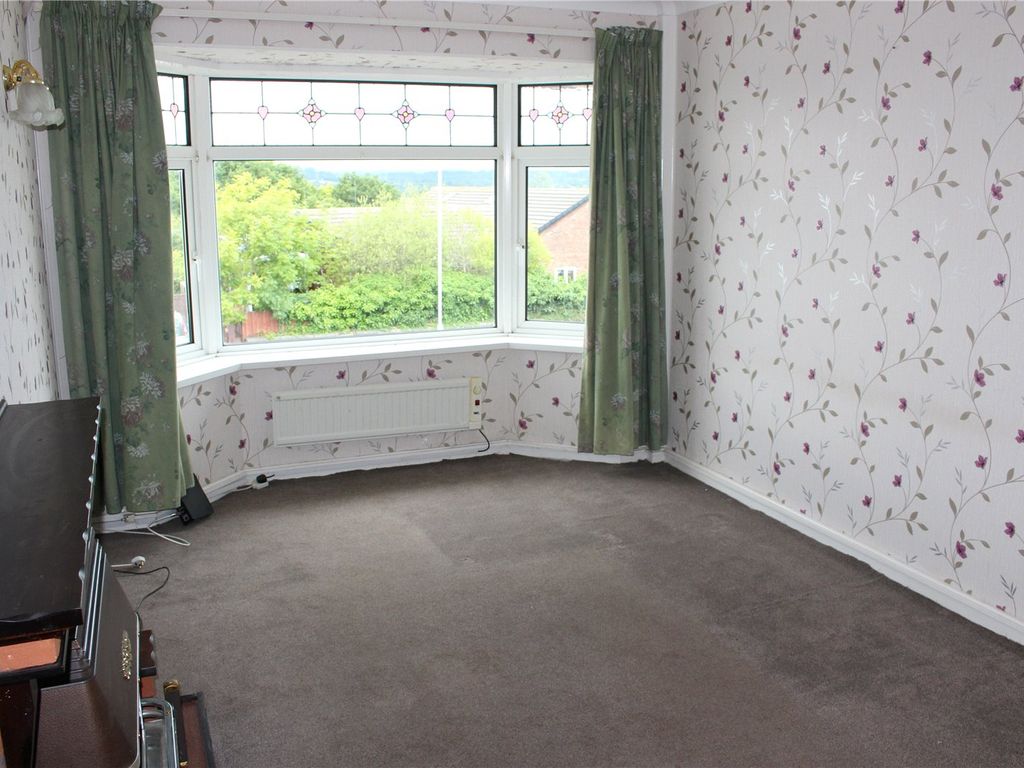 3 bed bungalow for sale in Swansea Road, Waunarlwydd, Abertawe, Swansea Road SA5, £169,950