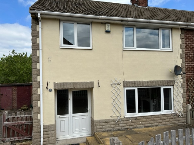 3 bed semi-detached house for sale in Fairway, Dodworth S75, £150,000
