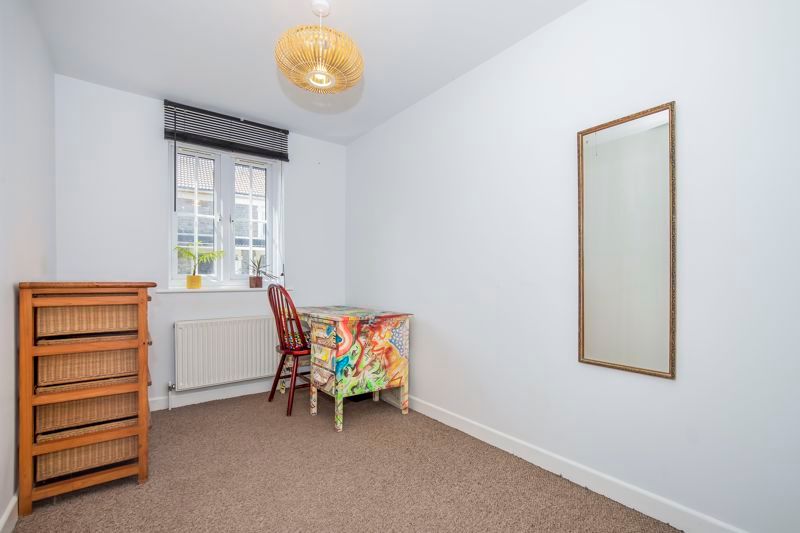 2 bed flat for sale in Avon Park, Redfield, Bristol BS5, £219,950