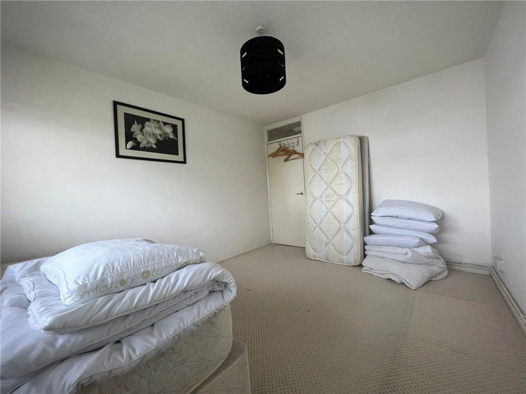1 bed flat for sale in Gunhild Court, Cambridge, Cambridgeshire CB1, £230,000