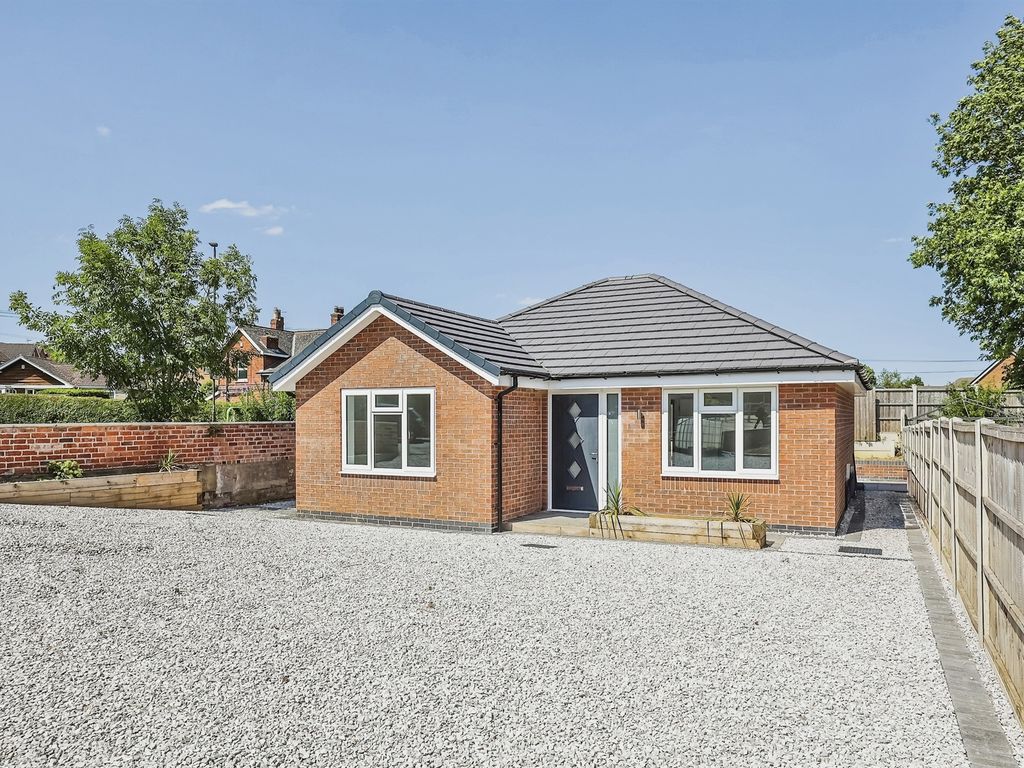 2 bed detached bungalow for sale in Heanor Gate, Heanor DE75, £260,000