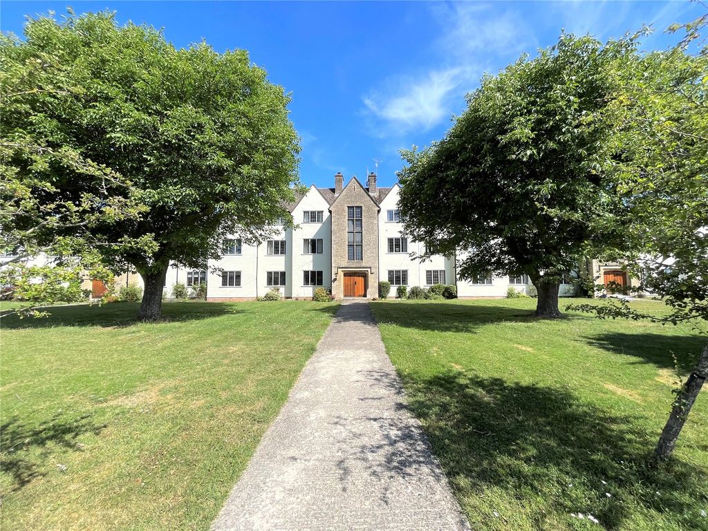 2 bed flat for sale in Shepherds Way, Cirencester, Gloucestershire GL7, £197,500