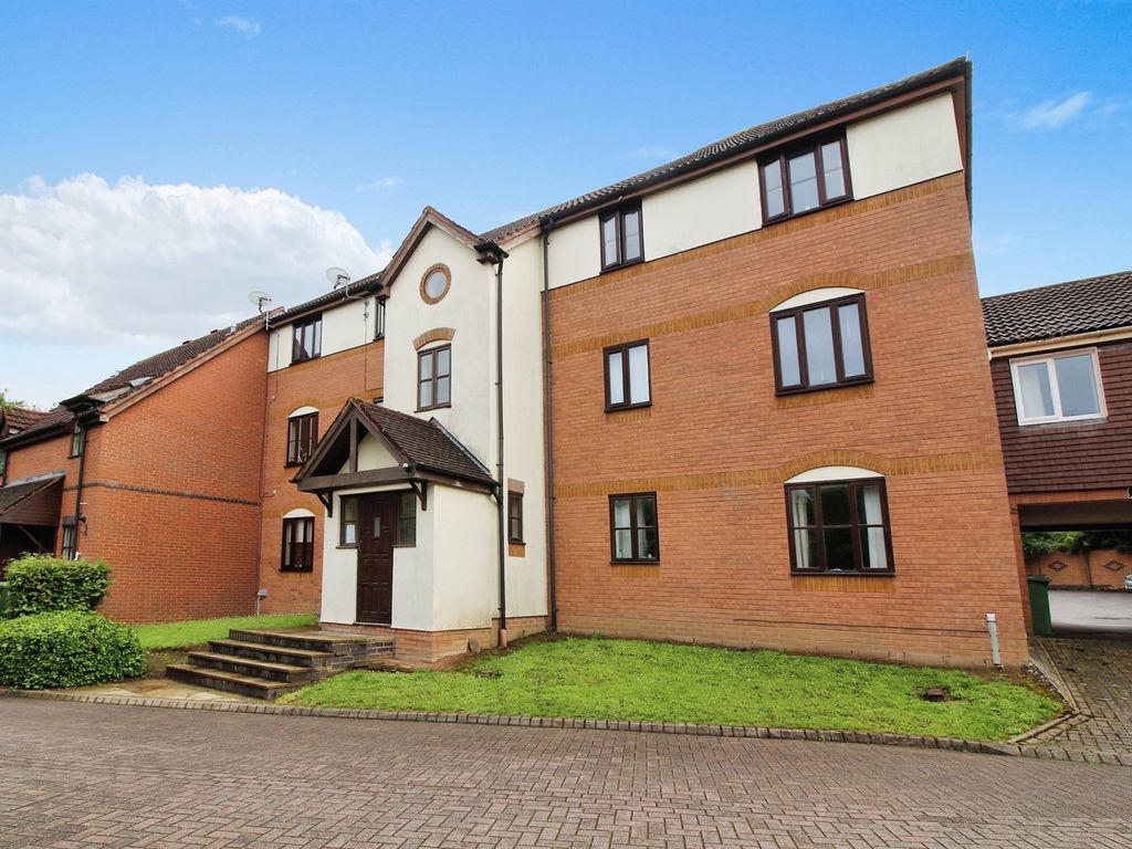 2 bed flat for sale in Nine Acres Green, Lyppard Bourne, Worcester WR4, £135,000