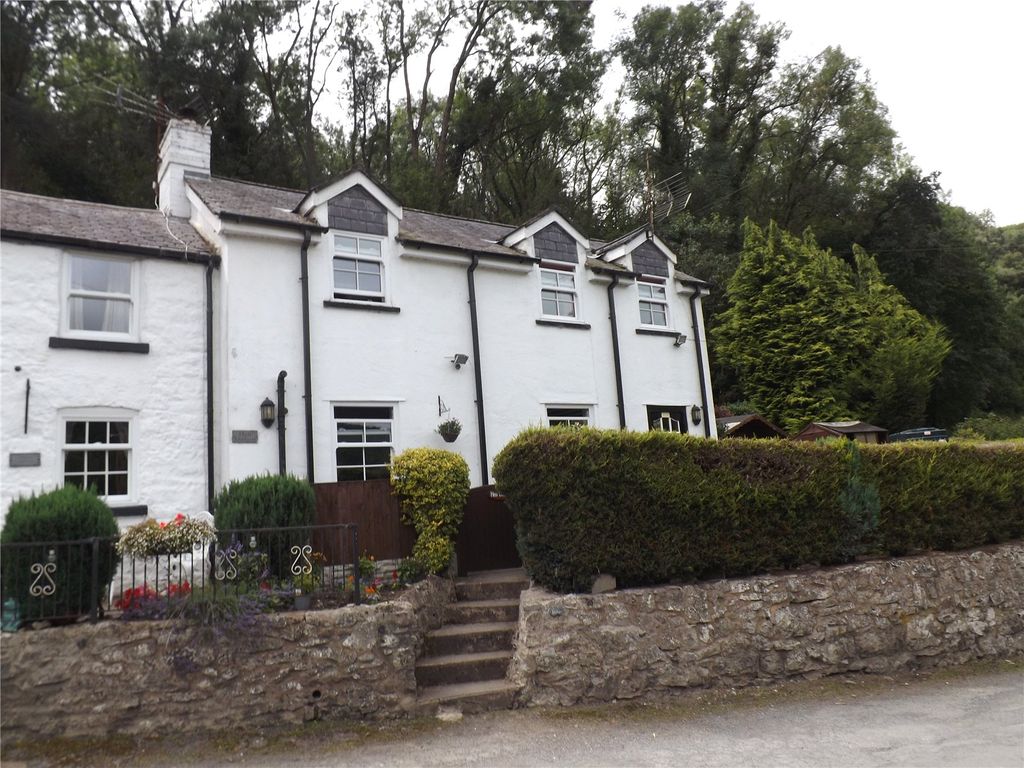4 bed end terrace house for sale in Cefn Meiriadog, St. Asaph, Conwy LL17, £325,000