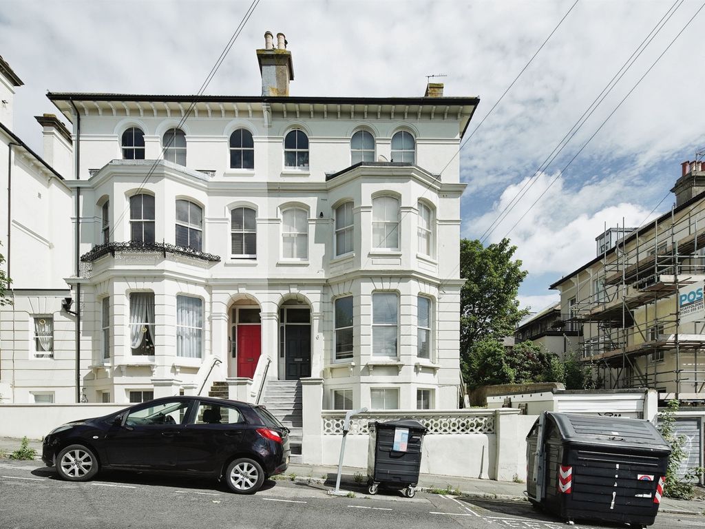 1 bed flat for sale in Alfred Road, Brighton BN1, £205,000