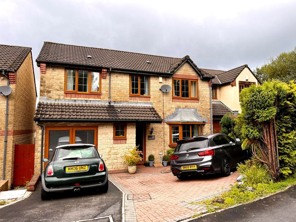 4 bed detached house for sale in Ffordd Scott, Birchdale, Birchgrove, Swansea SA7, £300,000