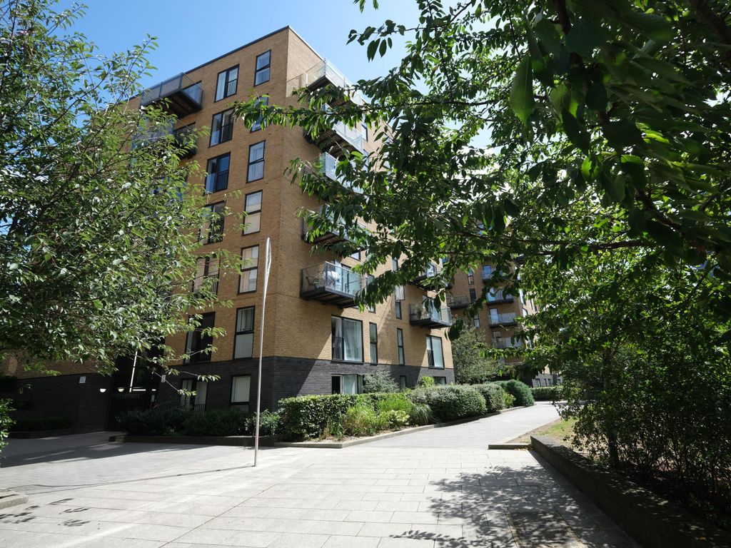 1 bed flat for sale in Augustine House, 72-78 Conington Road, London SE13, £265,000