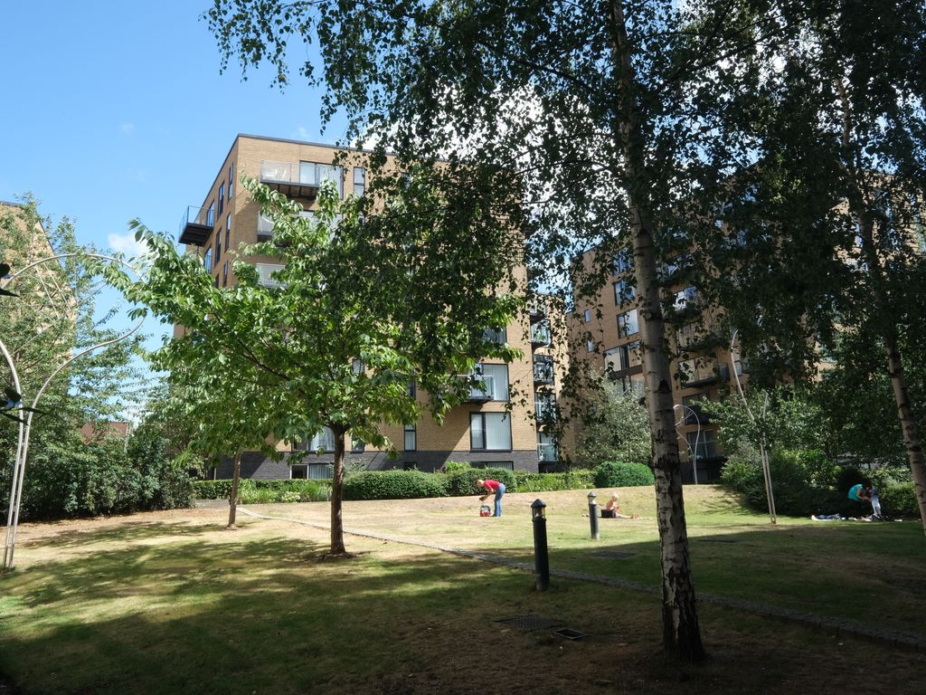 1 bed flat for sale in Augustine House, 72-78 Conington Road, London SE13, £265,000