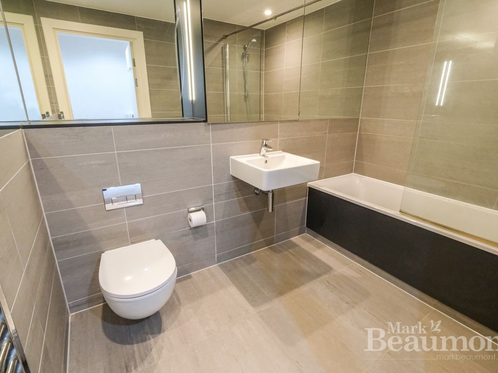 1 bed flat for sale in Augustine House, 72-78 Conington Road, London SE13, £265,000