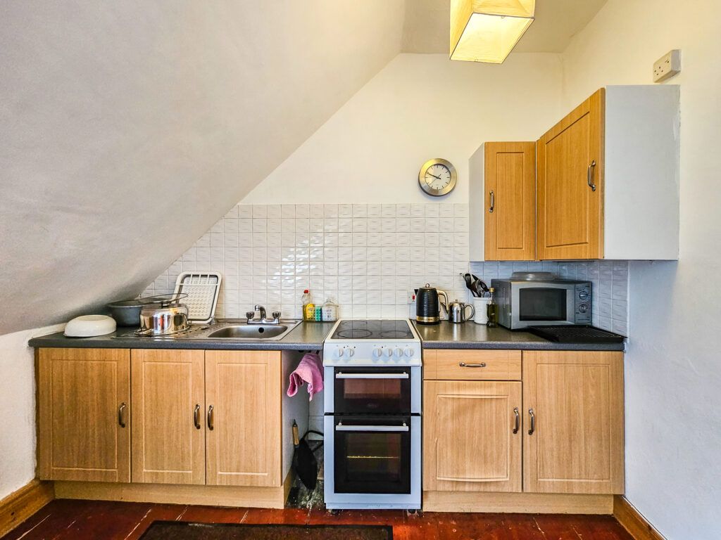 2 bed flat for sale in Flat 3 Bannockburn Buildings, Barmore Road, Tarbert, Argyll PA29, £99,995