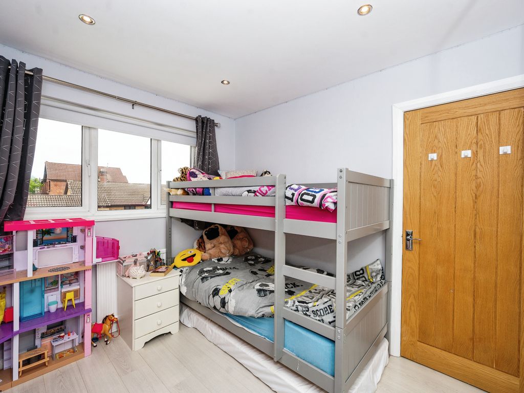 4 bed detached house for sale in Sunningdale Close, Burtonwood, Warrington, Cheshire WA5, £310,000