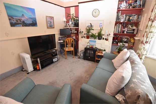 2 bed terraced house for sale in The Greebys, Paignton, Devon. TQ3, £170,000