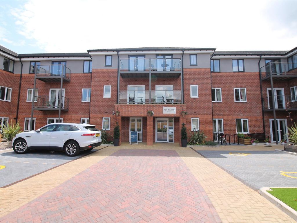 1 bed flat for sale in Adlington House, Moorside Road, Urmston M41, £160,000