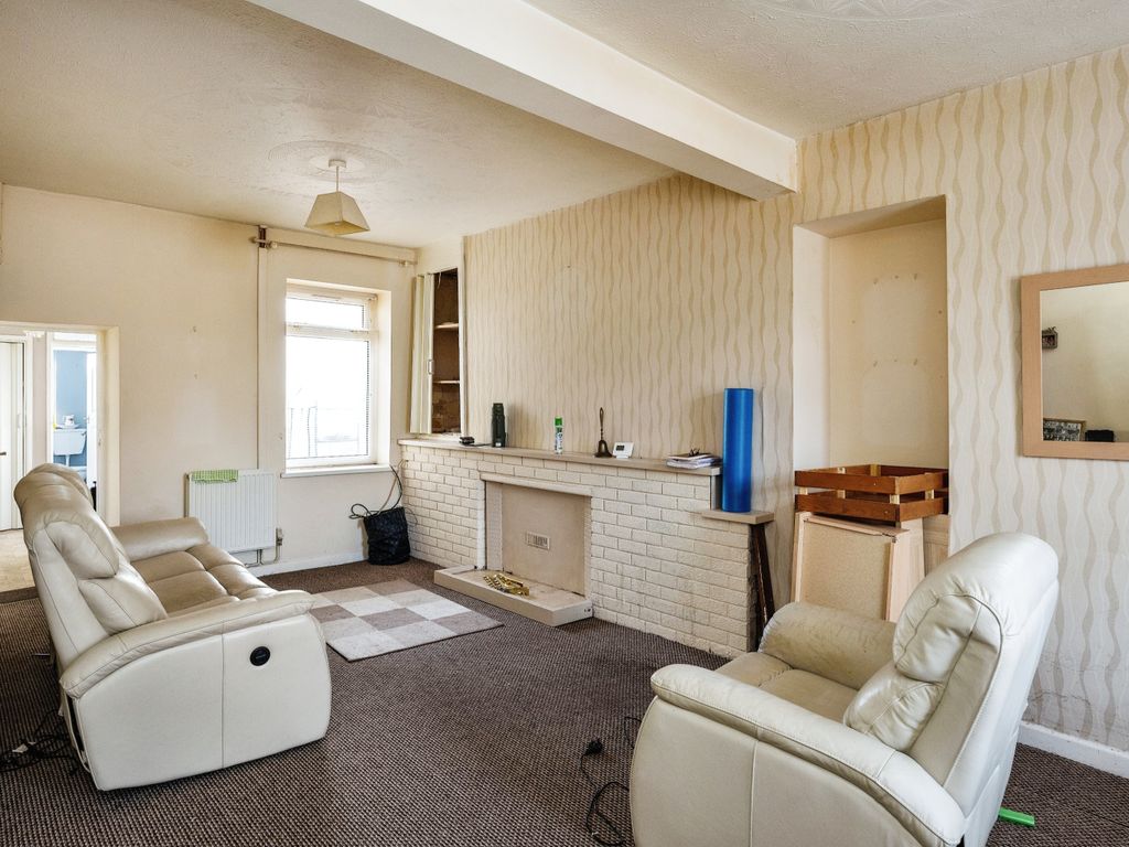 2 bed terraced house for sale in Earl Street, Swansea SA1, £110,000