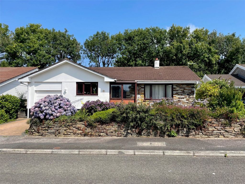 3 bed bungalow for sale in Abbots Close, Bodmin, Cornwall PL31, £300,000